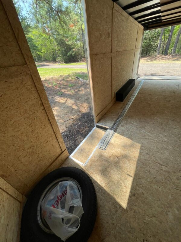 Enclosed Trailer 2021-silver 8.5x20 - Image 12