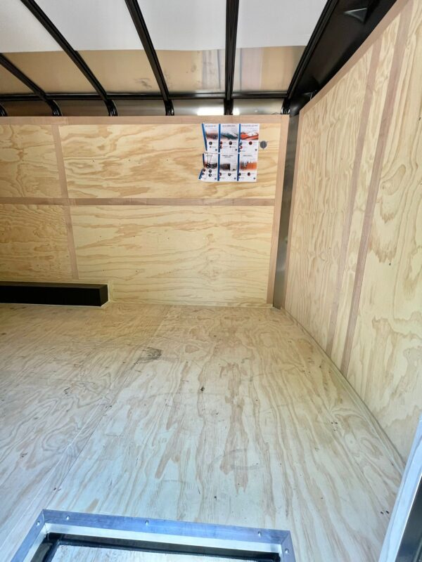2024 Enclosed Trailer 8.5x16 - Image 4