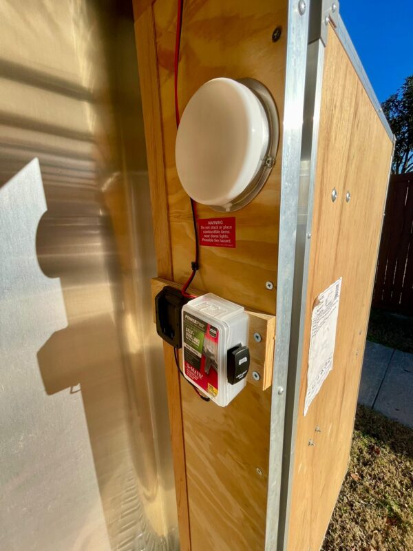 Enclosed Trailer 2021-silver - Image 11