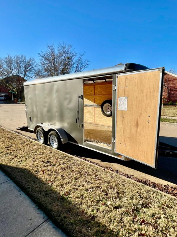 Enclosed Trailer 2021-silver - Image 12