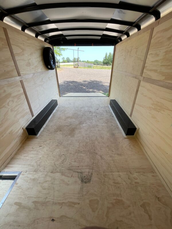 2024 Enclosed Trailer 8.5x16 - Image 14
