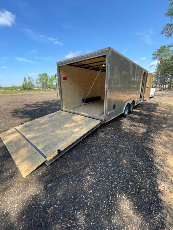 Enclosed Trailer 2021-silver 8.5x20 - Image 3