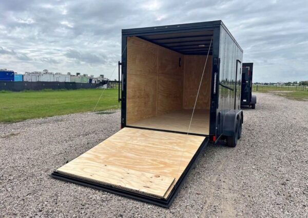 Black V nose enclosed trailer -2021 - Image 5