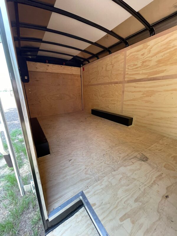 2024 Enclosed Trailer 8.5x16 - Image 16