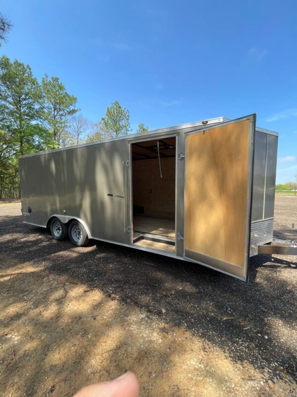 Enclosed Trailer 2021-silver 8.5x20 - Image 6